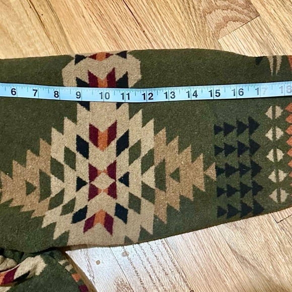 Native Patterned  shirt-Jacket with Button Closure - Picture 4 of 5